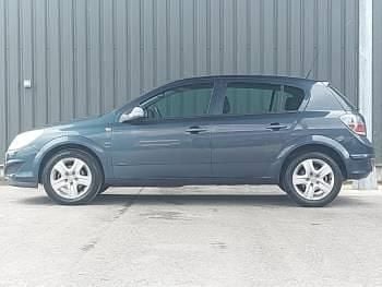 Used Vauxhall Astra Active 2010 Blue Hatchback