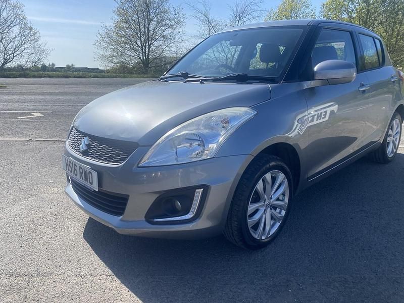 Używany Suzuki Swift SZ3 2016 Szary Hatchback
