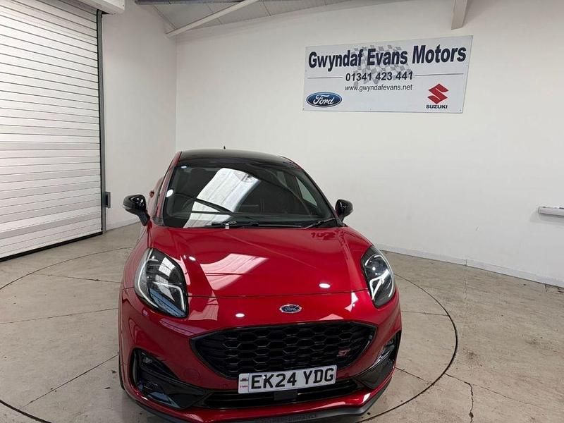 Begagnad Ford Puma ST 2024 Röd SUV