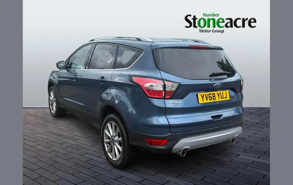 Used Ford Kuga Titanium 150 HP (110 kW) 2019 Blue SUV