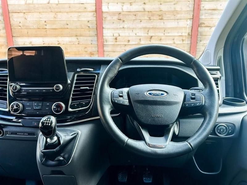 Used Ford Tourneo Titanium 130 HP (95 kW) 2018 Black MPV