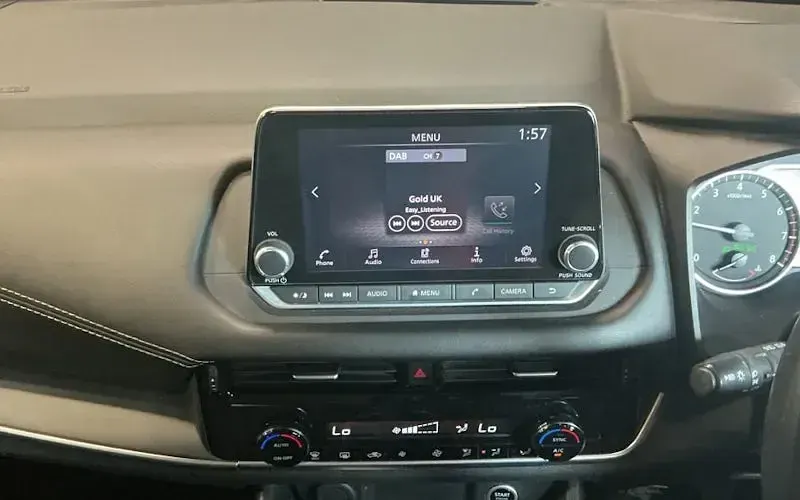 Used Nissan Qashqai Acenta Premium 140 HP (102 kW) 2023 Grey SUV