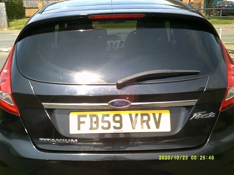 Black Used 2010 Ford Fiesta Titanium Hatchback | £3,850 (Fair price) - Image 1/4