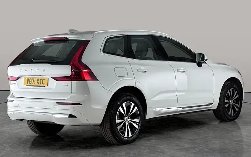 Used Volvo XC60 Inscription 340 HP (250 kW) 2021 White SUV