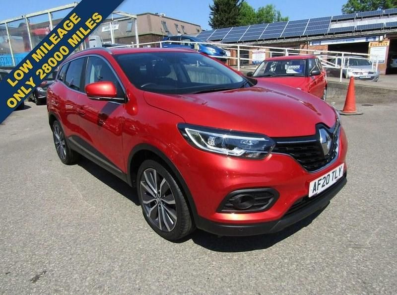 Red Used 2020 Renault Kadjar Iconic SUV | £12,750 (Fair price) - Image 1/3
