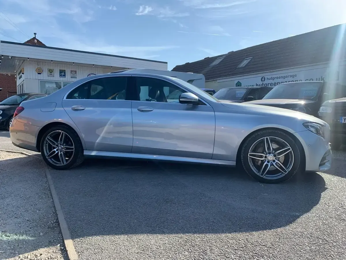 Used Mercedes E220 AMG line 191 HP (140 kW) 2016 Silver Sedan