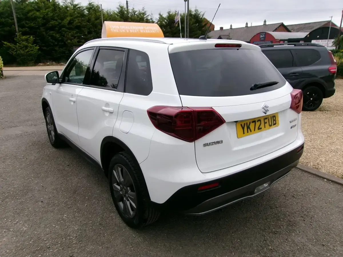 Used Suzuki Vitara SZ-T 2022 White SUV