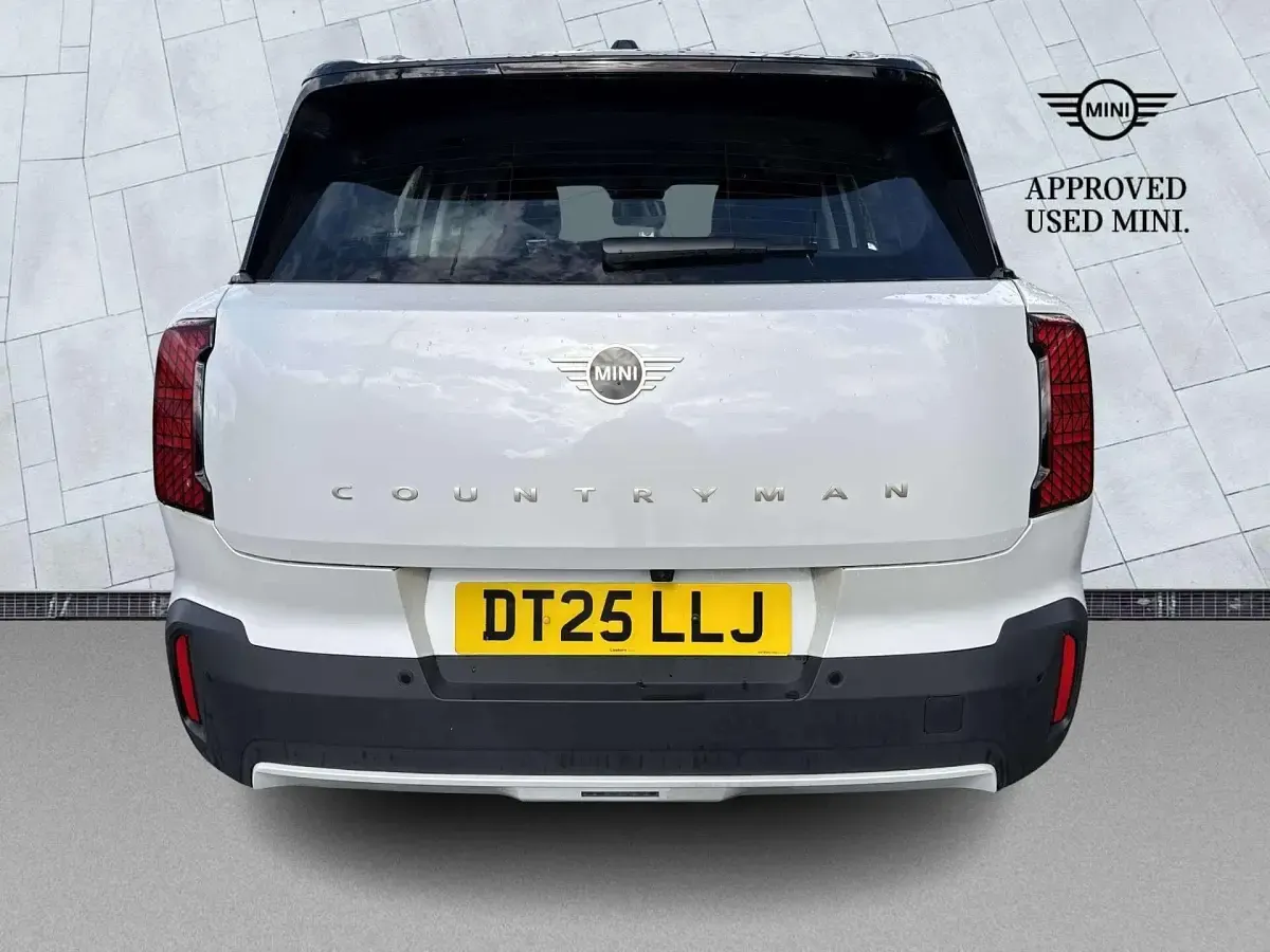 Used Mini Countryman Classic 170 HP (125 kW) 2025 White SUV