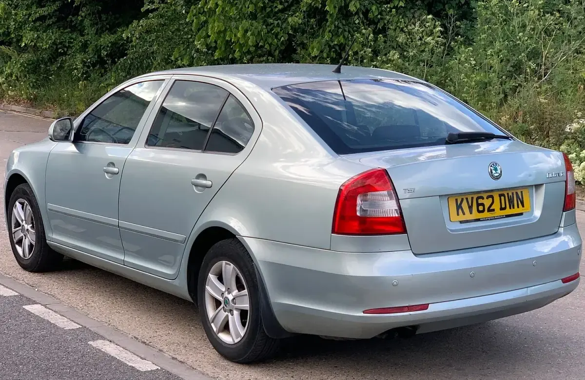 Used Skoda Octavia SE 122 HP (89 kW) 2011 Green Hatchback
