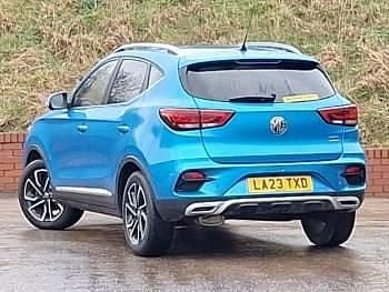 Used MG ZS Exclusive 111 HP (81 kW) 2023 Blue SUV