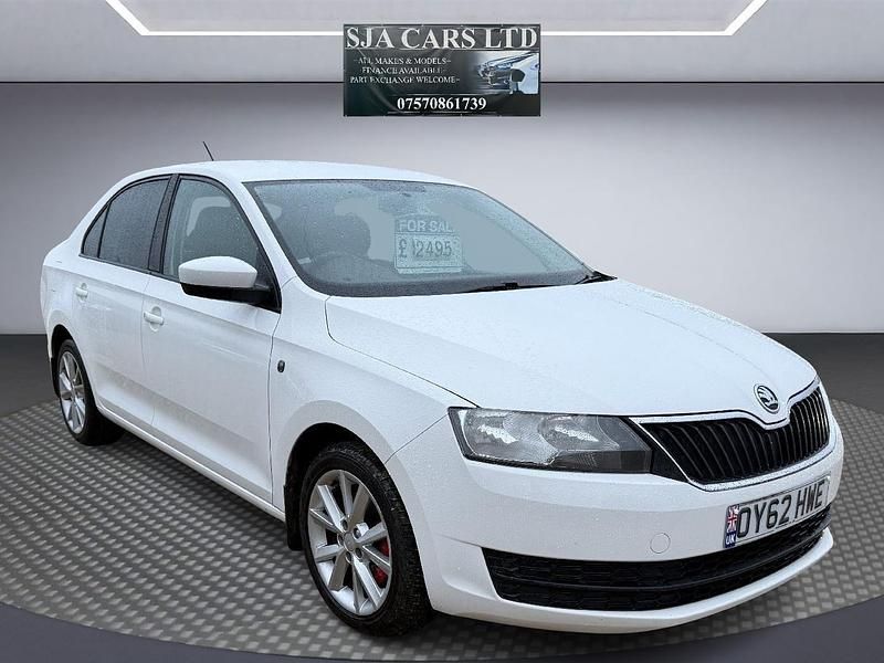 Used Skoda Rapid SE 2012 White Hatchback