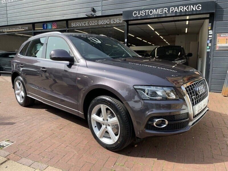 Grey Used 2011 Audi Q5 S-Line SUV | £7,899 (Fair price) - Image 1/4