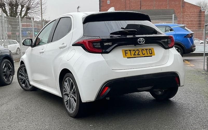Used Toyota Yaris Hybrid 116 HP (85 kW) 2025 Hatchback