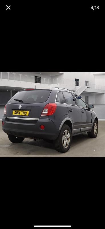 Second-hand Vauxhall Antara 163 CP (119 kW) 2014 Gri SUV