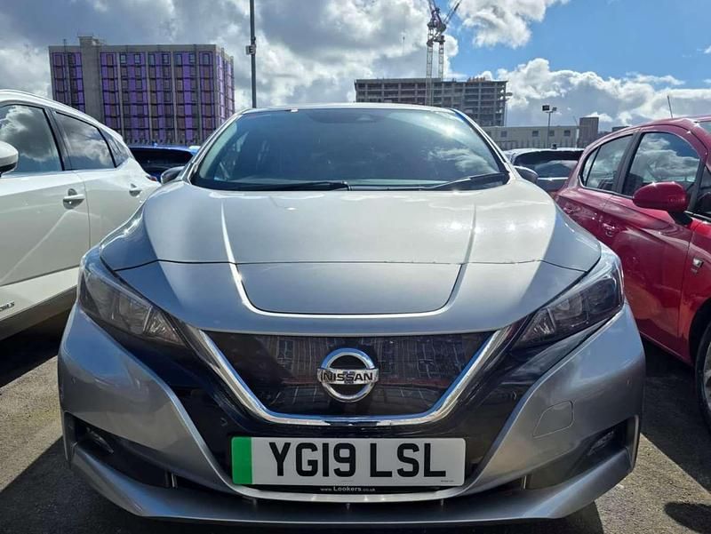 Used Nissan Leaf Tekna 160 kW (218 HP) 2019 Silver Hatchback