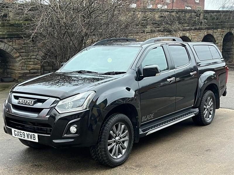Black Used 2019 Isuzu D-Max Pickup | £18,450 (Good price) - Image 1/4
