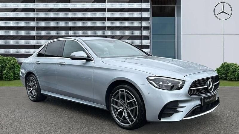 Usado Mercedes E300 AMG Line Premium 265 CV (194 kW) 2022 Berlina
