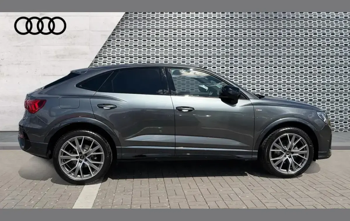 Used Audi Q3 Black Edition 150 HP (110 kW) 2025 Grey SUV