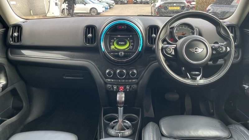 Image 4/4