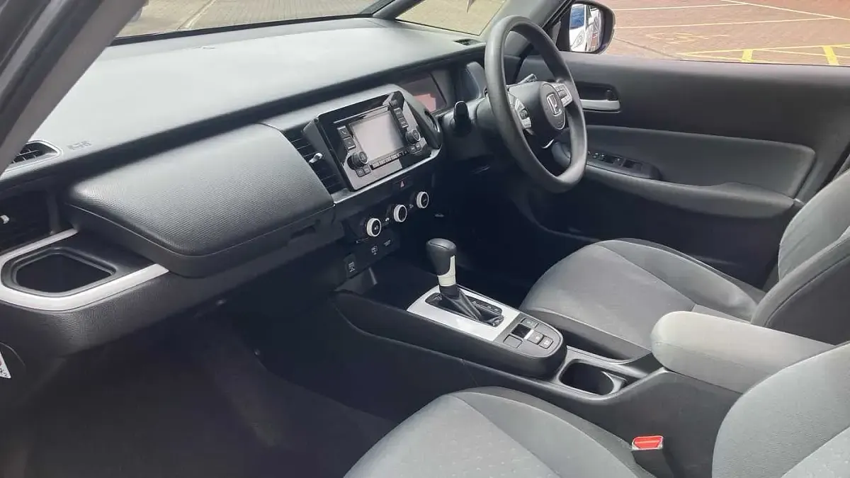 Używany Honda Jazz Hybrid 109 KM (80 kW) 2022 Niebieski Hatchback