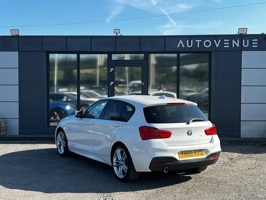 Used BMW 118 M Sport 150 HP (110 kW) 2016 White Hatchback