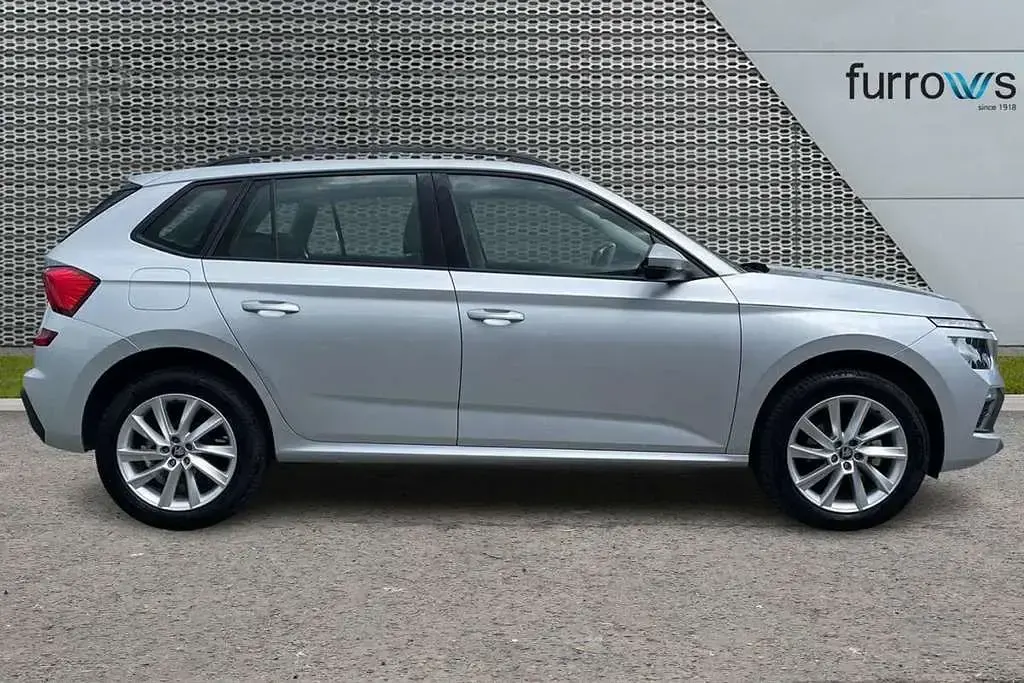 Used Skoda Kamiq SE 94 HP (69 kW) 2025 Brilliant silver metallic SUV