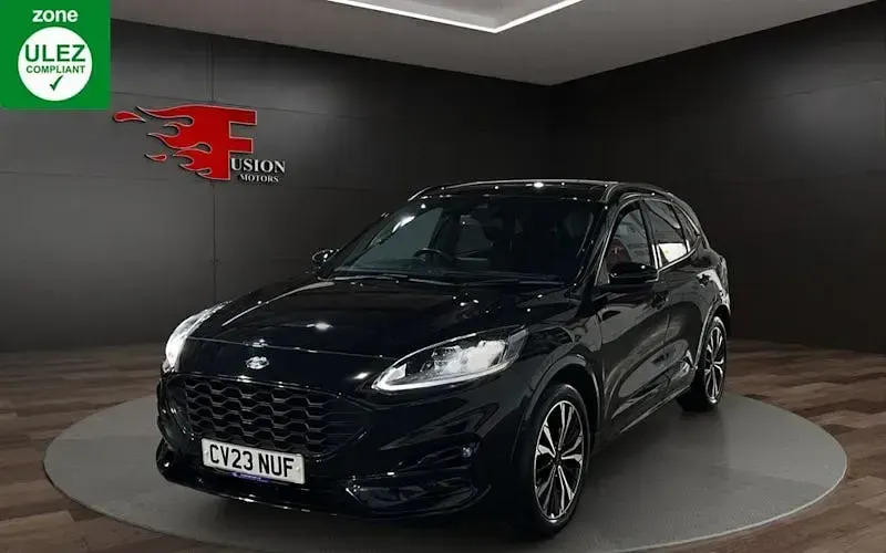 Usado Ford Kuga ST-Line X 225 HP (165 kW) 2023 SUV
