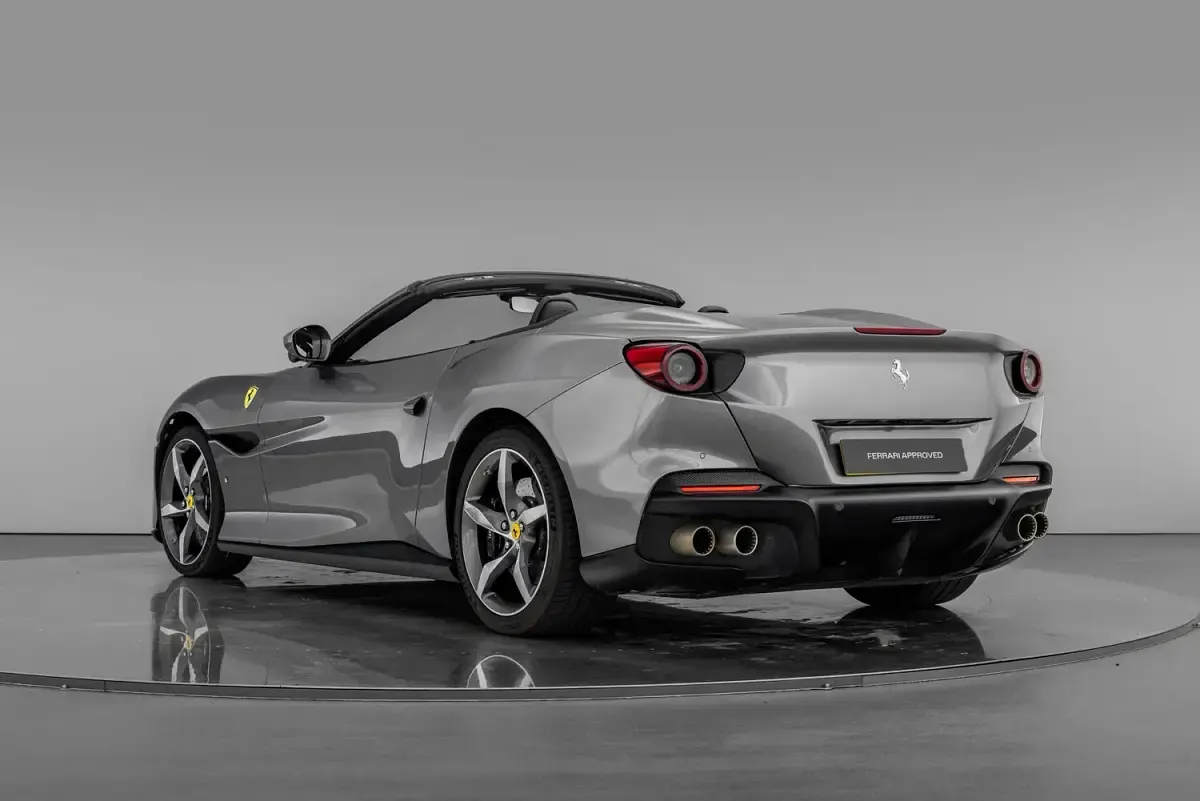 Used Ferrari Portofino 620 HP (456 kW) 2022 Grigio ferro metallic Cabriolet