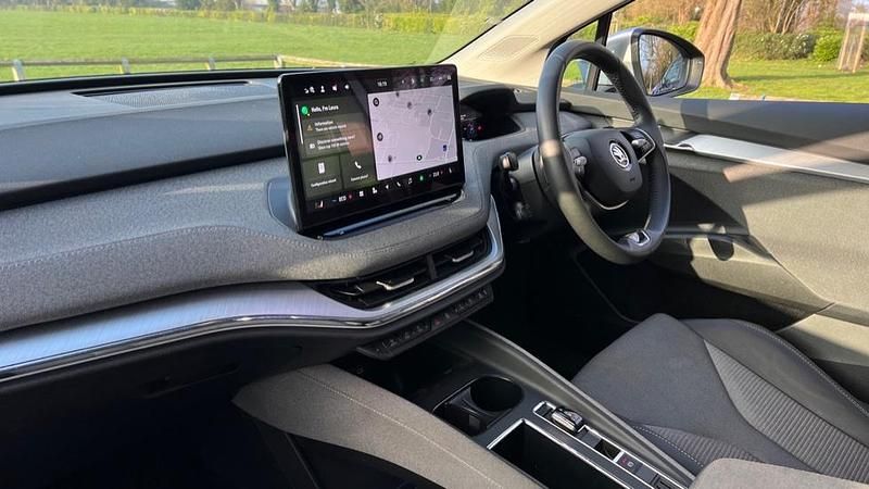 Used Skoda Enyaq iV 210 kW (286 HP) 2024 Brilliant silver SUV