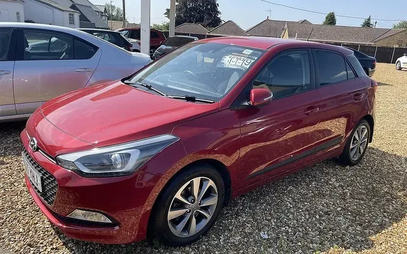 Used Hyundai i20 Premium 101 HP (74 kW) 2018 Hatchback
