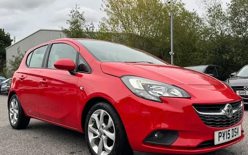 Used Vauxhall Corsa Excite 90 HP (66 kW) 2015 Red Hatchback