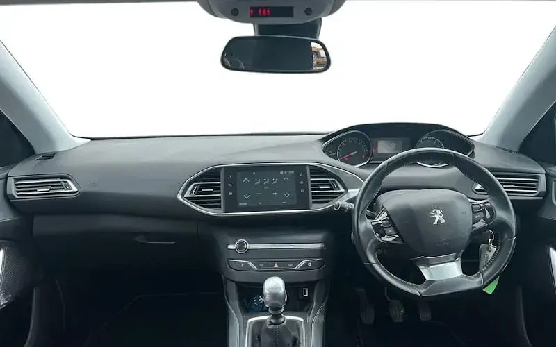 Second-hand Peugeot 308 Allure 131 CP (96 kW) 2020 Gri Hatchback