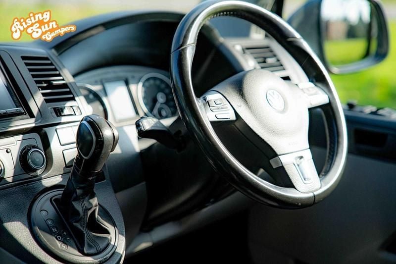 Used VW T5 140 HP (102 kW) 2012 Grey Van