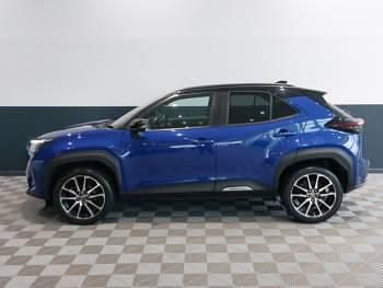 Used Toyota Yaris Hybrid Sport 116 HP (85 kW) 2023 Blue Estate