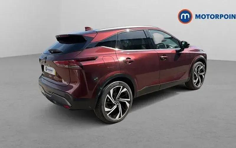 Used Nissan Qashqai Tekna+ 158 HP (116 kW) 2022 Red SUV