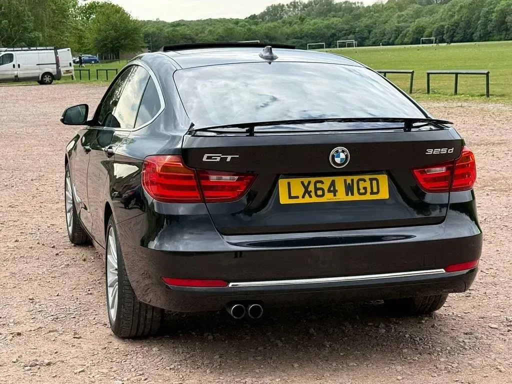 Used BMW 325 Luxury Line 2014 Black Hatchback