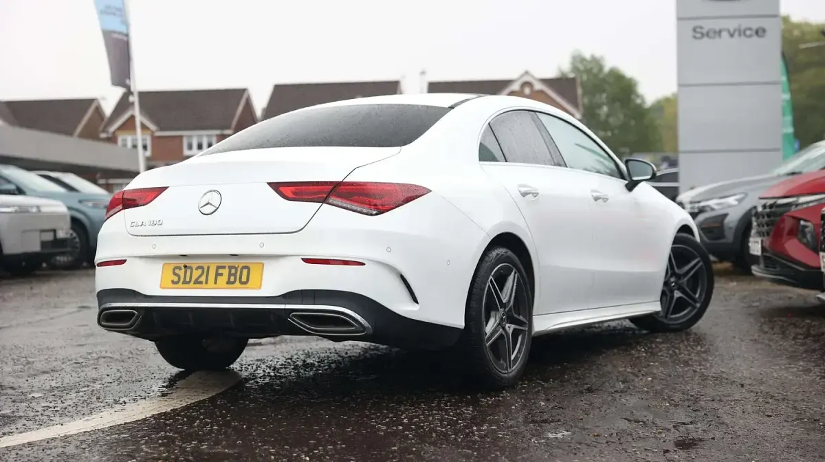 Used Mercedes CLA180 AMG Line Premium Plus 136 HP (100 kW) 2021 White Sedan