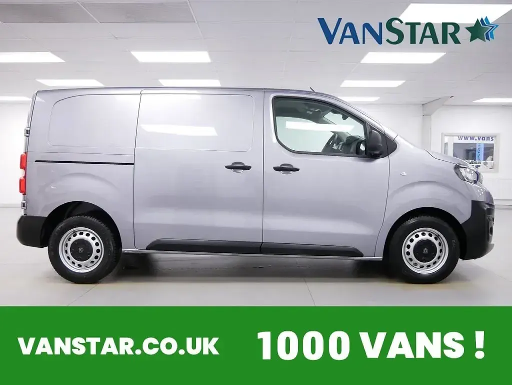 Used Peugeot Expert Premium 145 HP (106 kW) 2022 Grey Van
