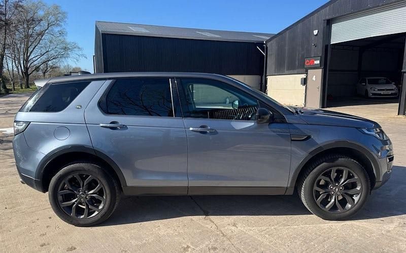 Used Land Rover Discovery Sport SE 179 HP (131 kW) 2019 SUV