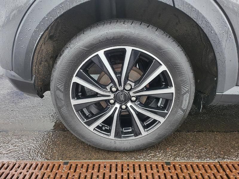 Używany Ford Puma Titanium 125 KM (91 kW) 2023 Szary SUV