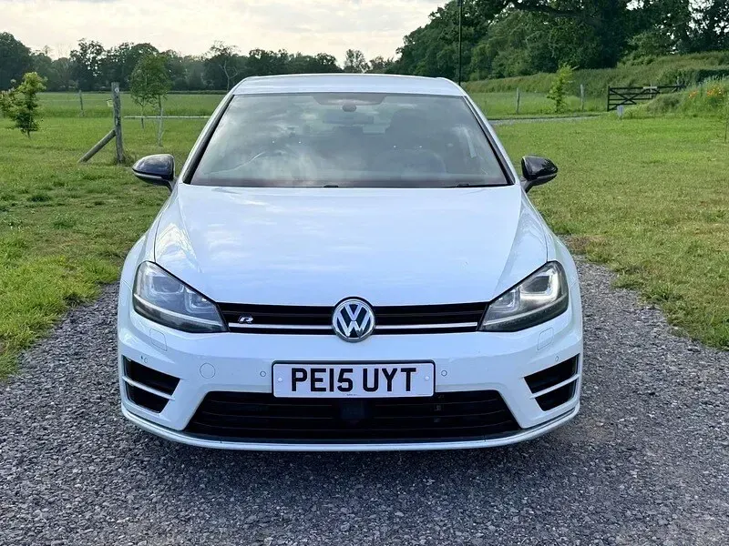 Used VW Golf VII R 300 HP (220 kW) 2015 White Hatchback