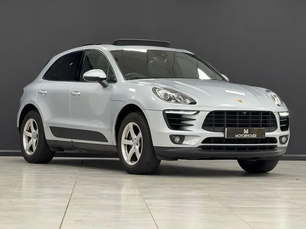 Used Porsche Macan 252 HP (185 kW) 2016 Silver SUV