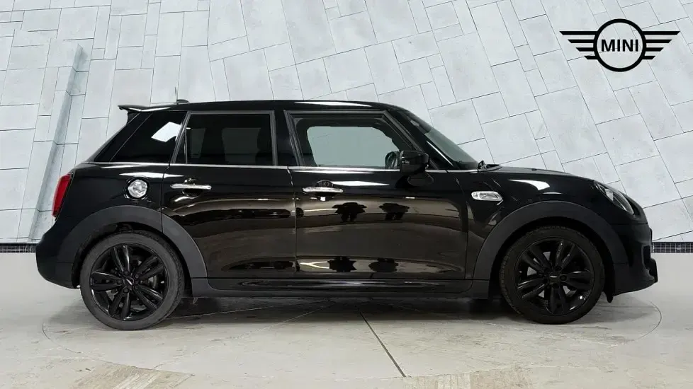 Used Mini Cooper S Hatch 189 HP (139 kW) 2020 Black Hatchback