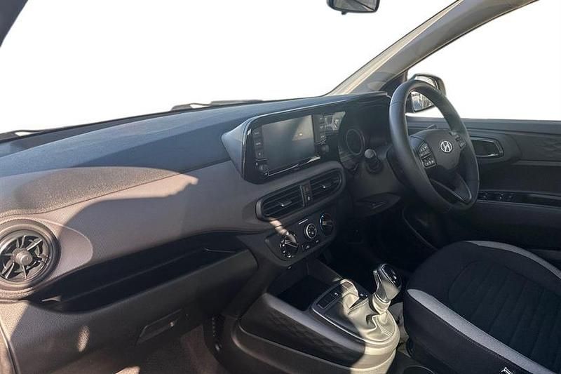 Used Hyundai i10 SE 67 HP (49 kW) 2021 Aqua turquoise Hatchback