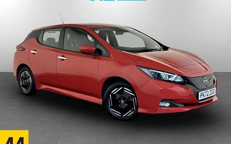Used 2025 Nissan Leaf Acenta Hatchback | £8,695 (Super price) - Image 1/3