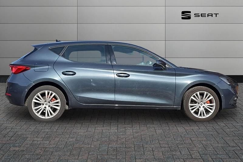 Used Seat Leon SE Dynamic 108 HP (79 kW) 2021 Grey Hatchback