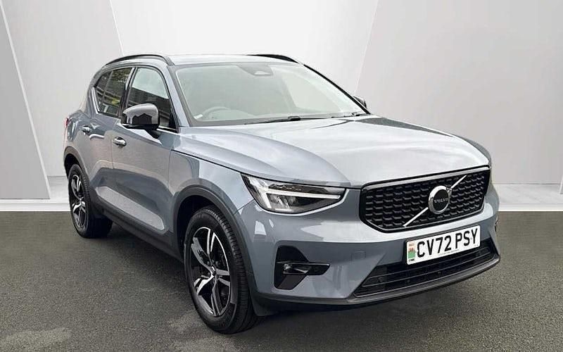 Used 2025 Volvo XC40 Plus SUV | £25,895 (Good price) - Image 1/4