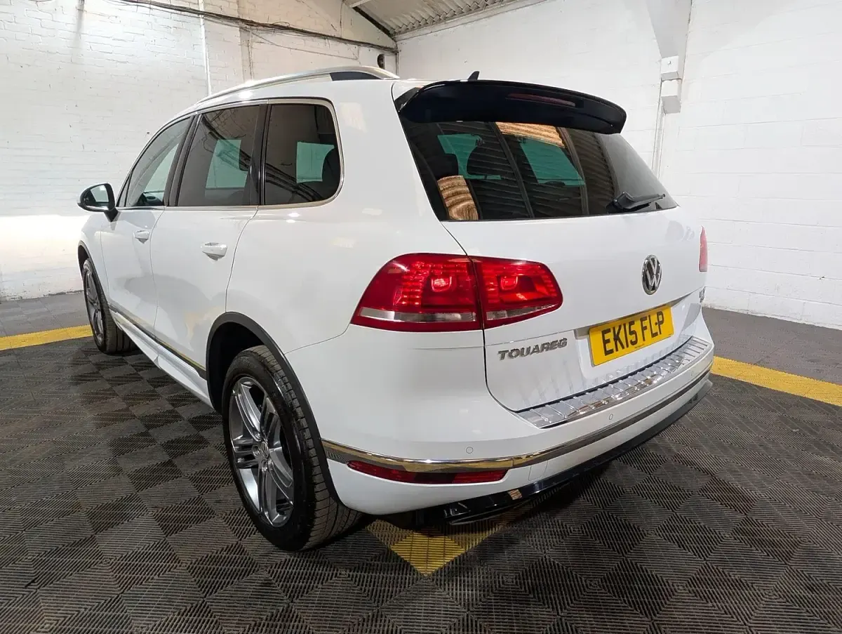 Used VW Touareg R-line 262 HP (192 kW) 2015 White SUV