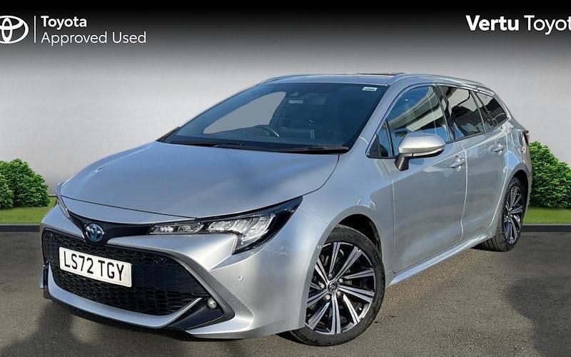 Used Toyota Corolla Design 184 HP (135 kW) 2022 Silver Estate