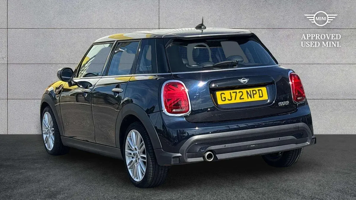 Used Mini Cooper Exclusive 134 HP (98 kW) 2022 Black Hatchback